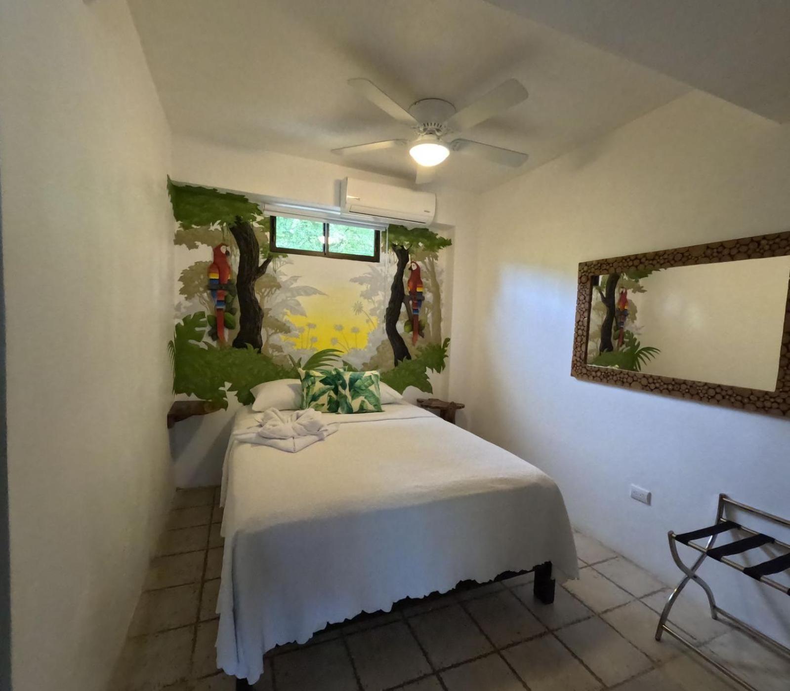 La Sirena Playa Jaco Hotel Екстериор снимка